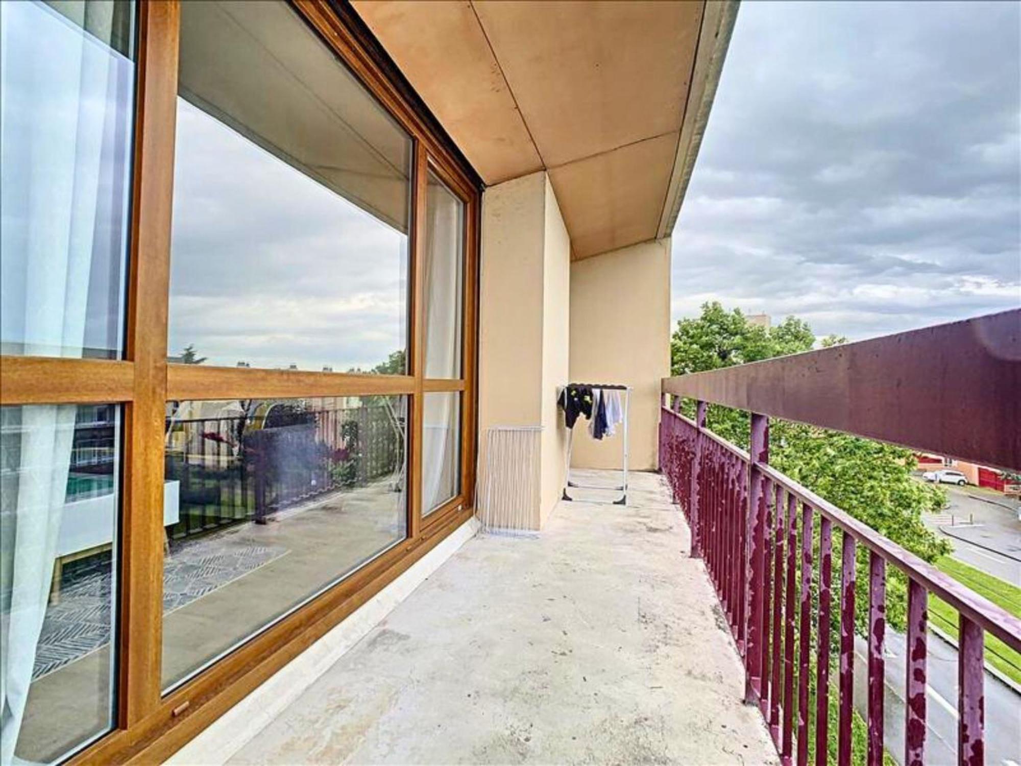 Ideal Groupe - Grands Espaces - 4 Chambres - Parking Gratuit - Proche Centre, Gare & Transports - Wifi - Offre Special De Reduction Jusqu'A -50 Le Mans Bagian luar foto