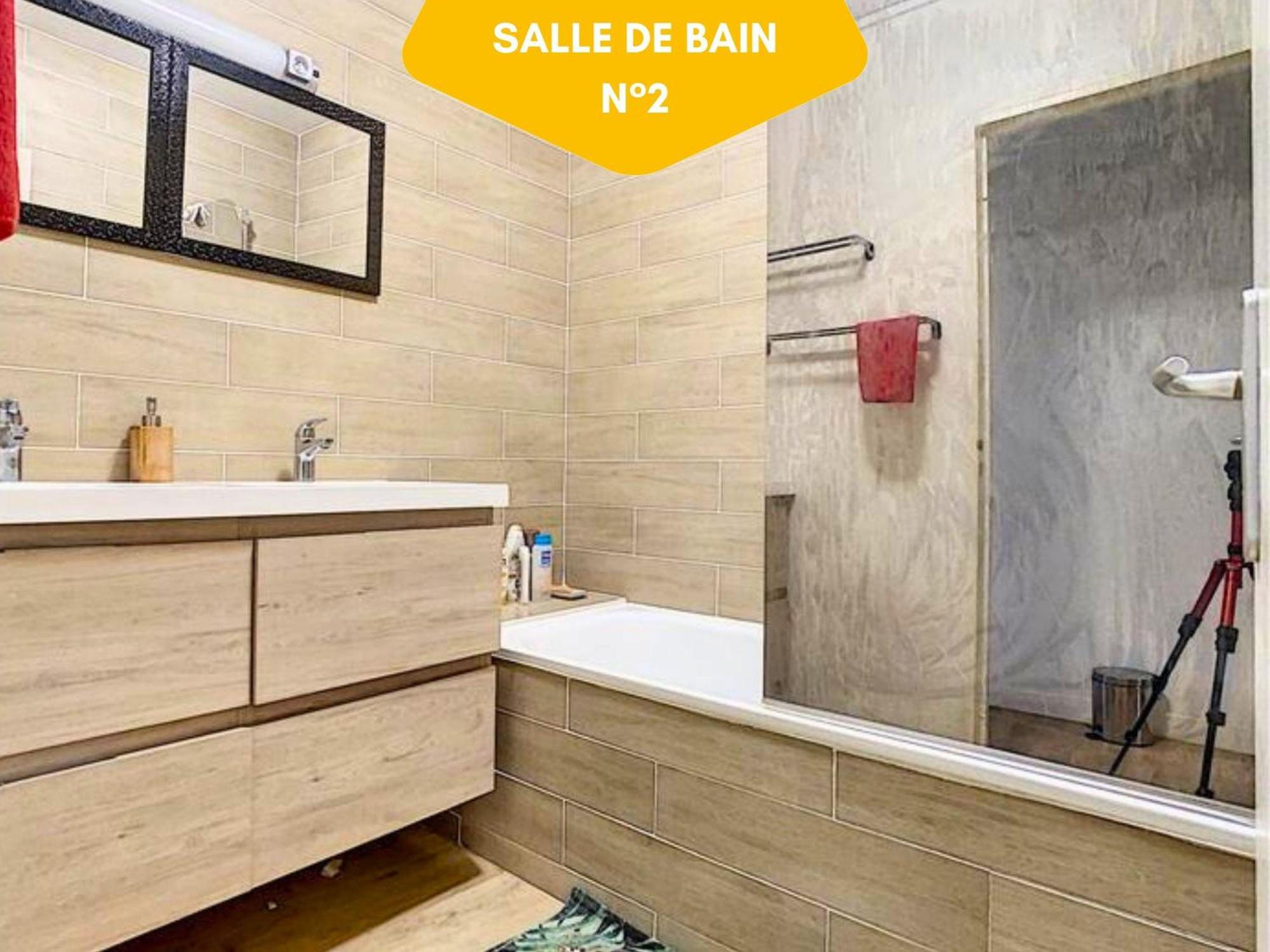 Ideal Groupe - Grands Espaces - 4 Chambres - Parking Gratuit - Proche Centre, Gare & Transports - Wifi - Offre Special De Reduction Jusqu'A -50 Le Mans Bagian luar foto